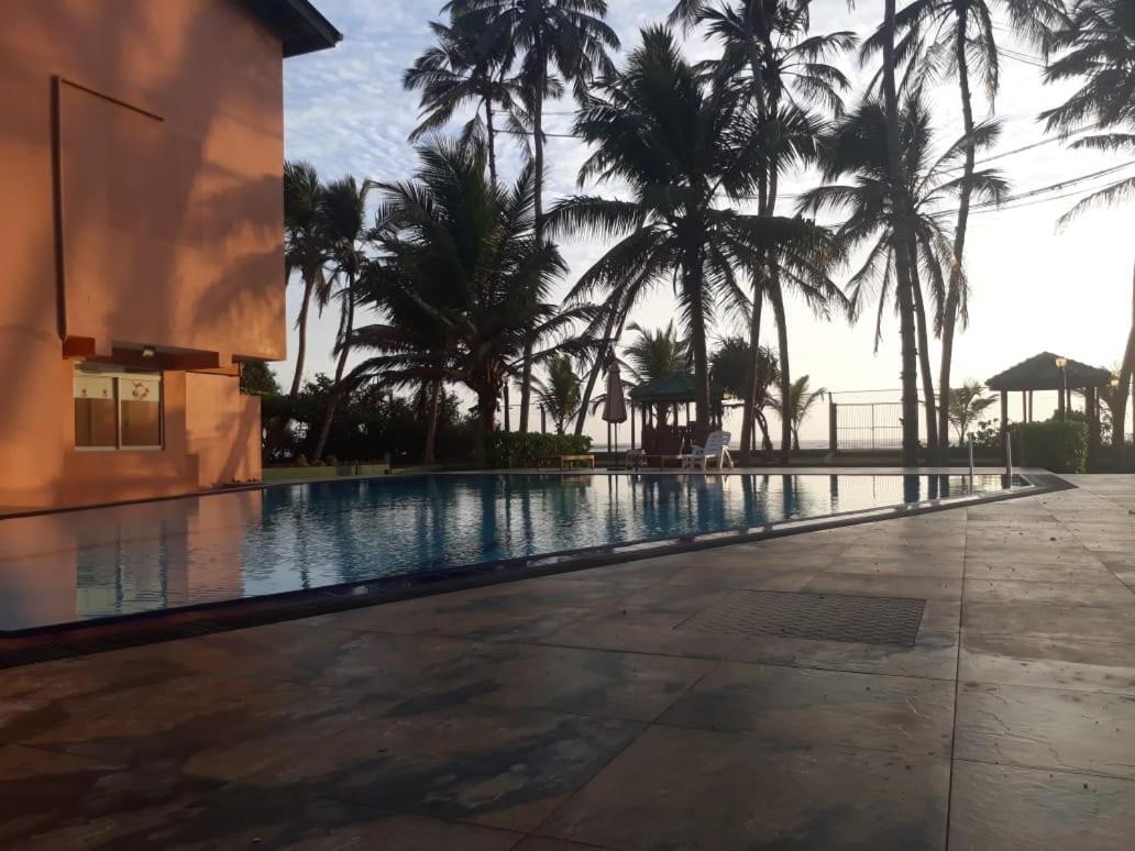 Oyo 246 Roy Villa Beach Hotel Kalutara Eksteriør bilde